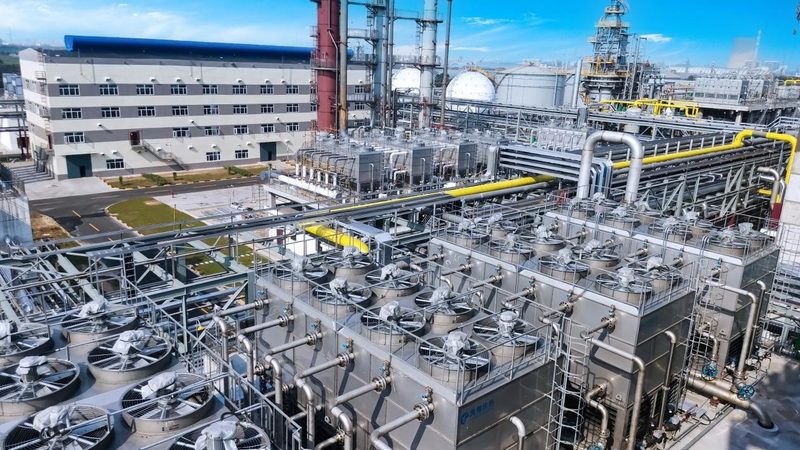 工业螺杆空压机排气量：参数解析与选型要点